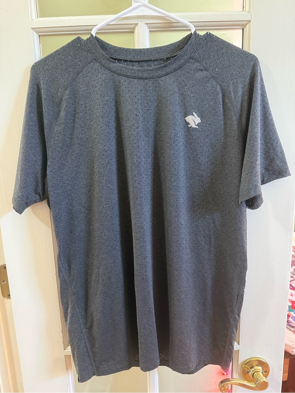 Rabbit Men's Performance Running Short Sleeve Shirt Gray medium NWOT (#60)
